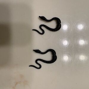 Black Reptile Toy Set